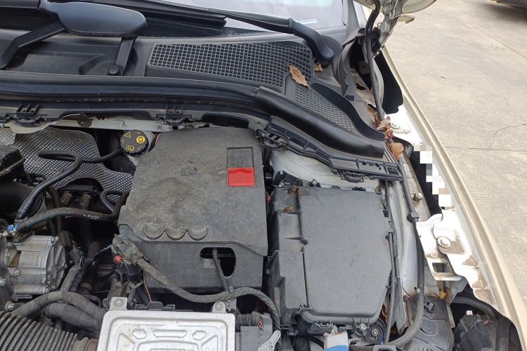 Used Mercedes-Benz GLA 2022 Second Facelift GLA 200 Engine Bay Left