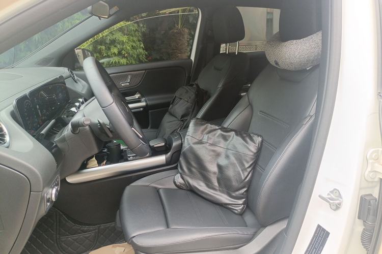 Used Mercedes-Benz GLA 2022 Second Facelift GLA 200 Left Front Seat