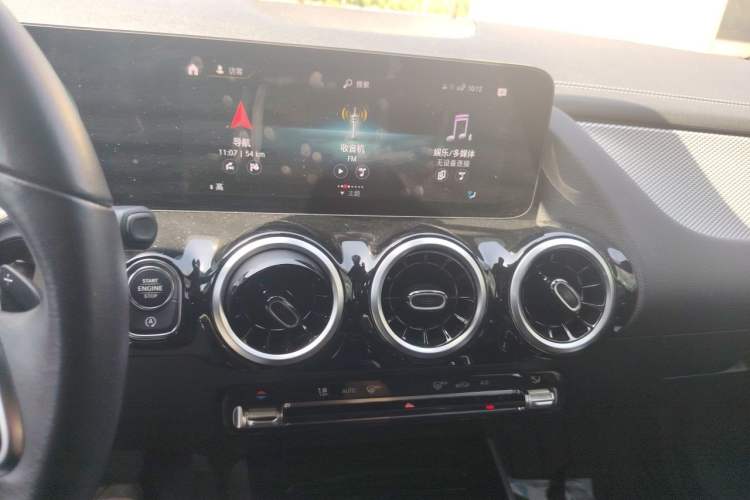 Used Mercedes-Benz GLA 2023 GLA 200 Audio And AC Panel