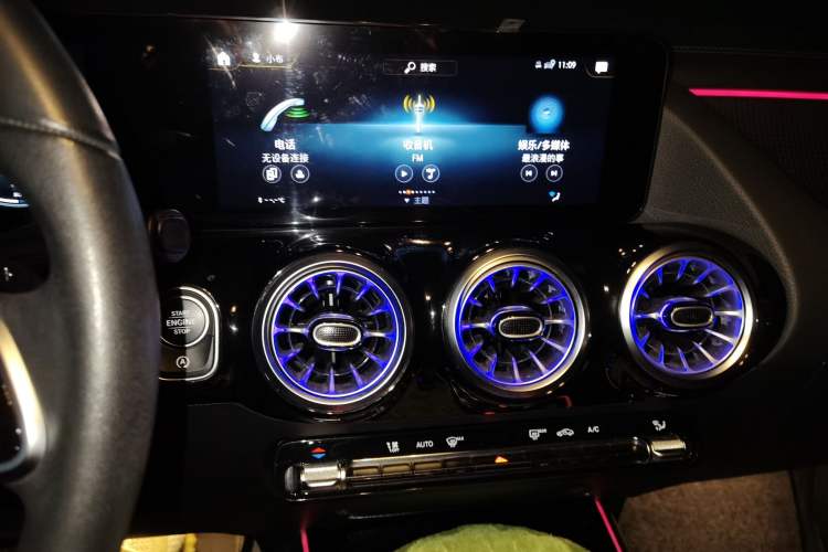 Used Mercedes-Benz GLA 2023 GLA 220 Audio And AC Panel