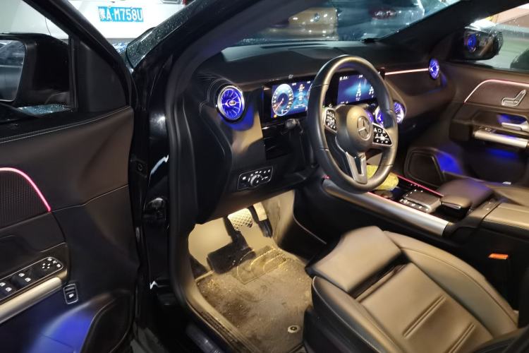 Used Mercedes-Benz GLA 2023 GLA 220 Driver Seat