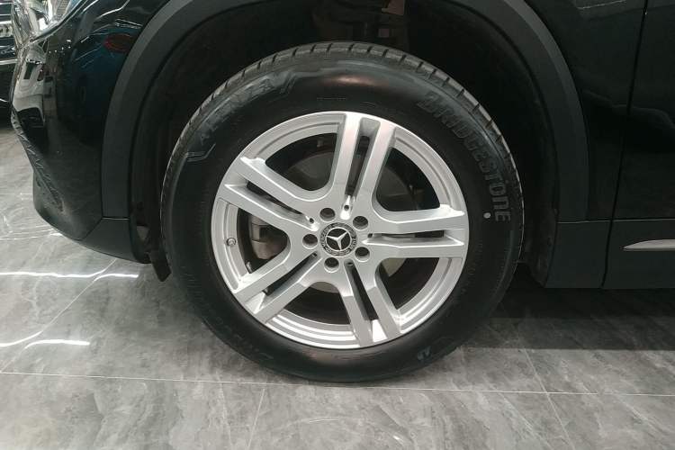 Used Mercedes-Benz GLA 2023 GLA 200 Left Front Wheel Hub