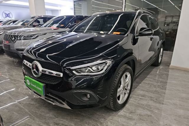 Ojetý Mercedes-Benz GLA 2023 GLA 200