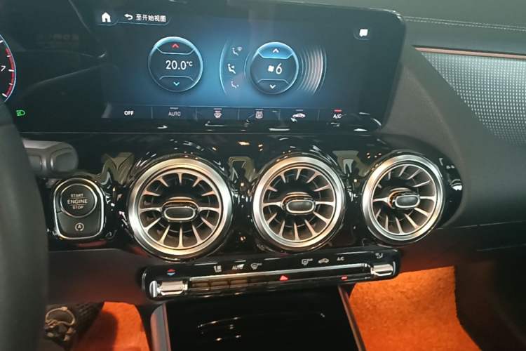 Used Mercedes-Benz GLA 2023 GLA 220 Audio And AC Panel
