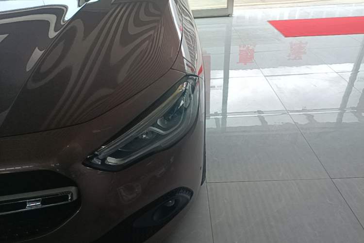 Used Mercedes-Benz GLA 2023 GLA 220 Left Front Headlight