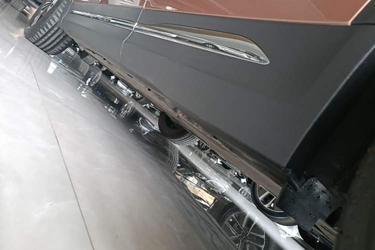 Used Mercedes-Benz GLA 2023 GLA 220 Left Side Sill