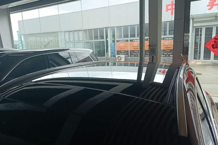 Used Mercedes-Benz GLA 2023 GLA 220 Roof