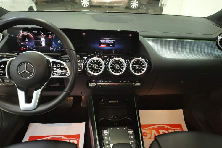 Used Mercedes-Benz GLA 2023 GLA 220 Audio And AC Panel