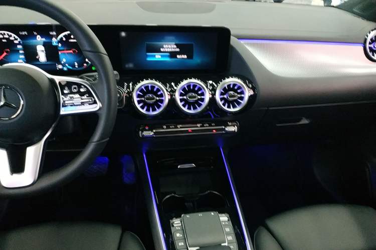 Used Mercedes-Benz GLA 2023 GLA 220 Audio And AC Panel
