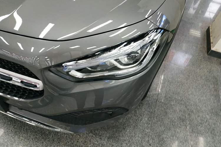 Used Mercedes-Benz GLA 2023 GLA 220 Left Front Headlight