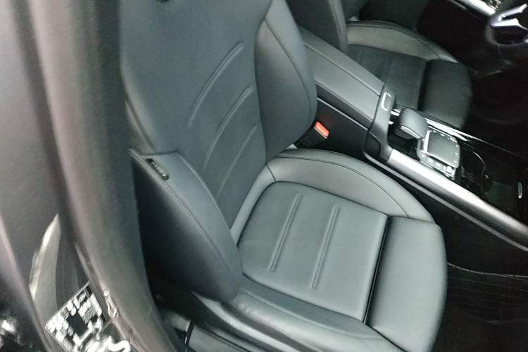 Used Mercedes-Benz GLA 2023 GLA 220 Right Front Seat