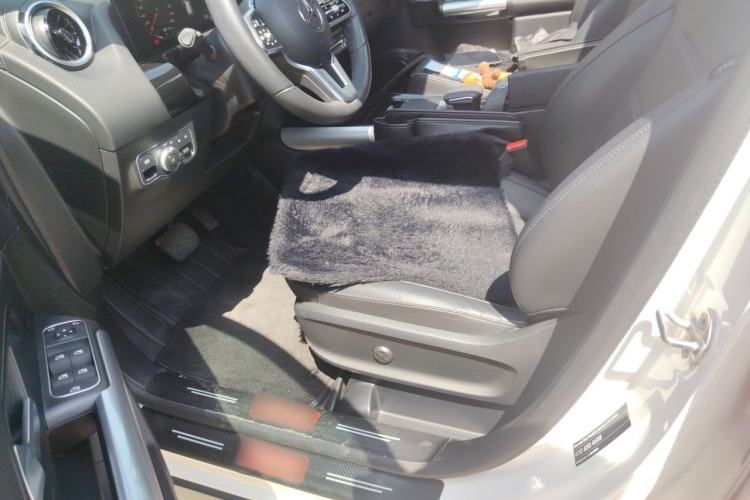 Used Mercedes-Benz GLA 2023 GLA 200 Driver Seat