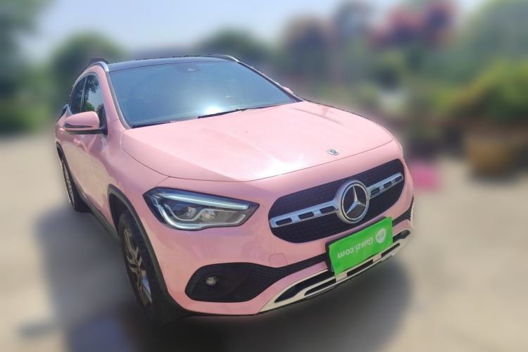 Used Mercedes-Benz GLA 2023 GLA 200 Front Right 45 Deg