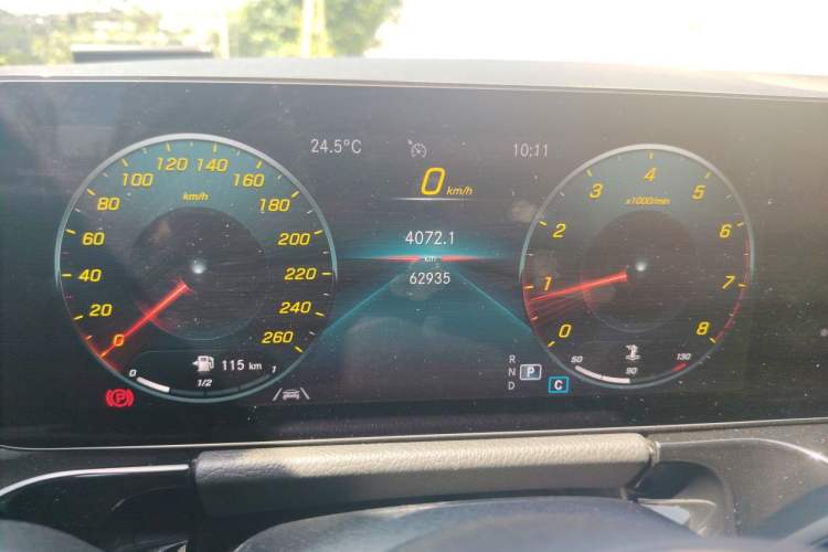 Used Mercedes-Benz GLA 2023 GLA 200 Odometer Close Up