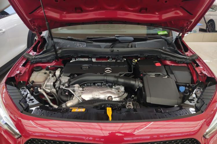 Used Mercedes-Benz GLA 2023 GLA 220 Engine Bay