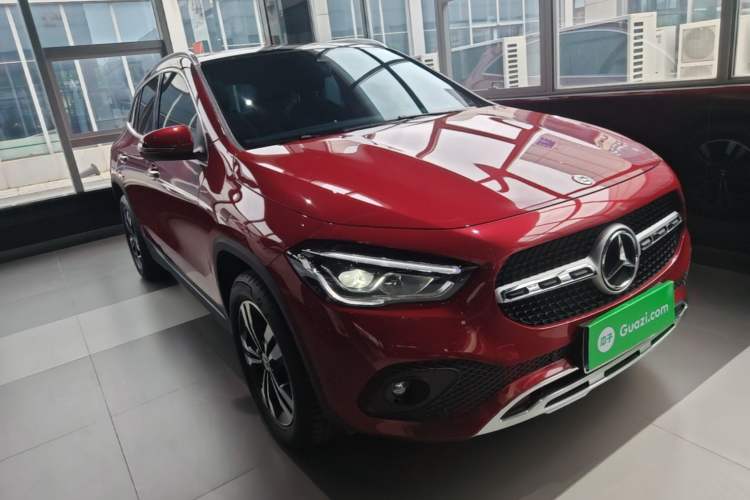 Used Mercedes-Benz GLA 2023 GLA 220 Front Right 45 Deg