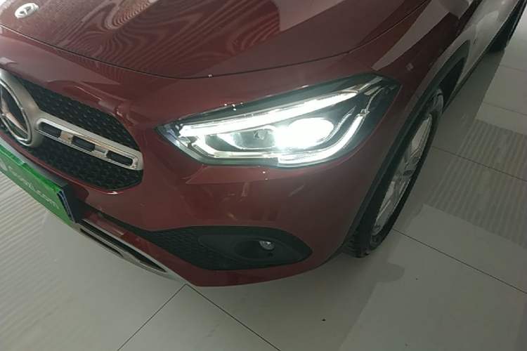 Used Mercedes-Benz GLA 2023 GLA 200 Left Front Headlight