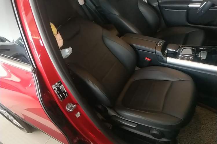 Used Mercedes-Benz GLA 2023 GLA 200 Right Front Seat
