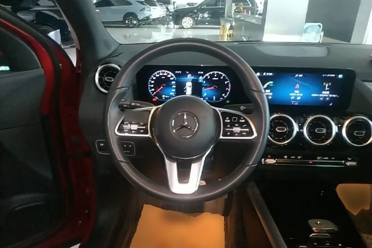 Used Mercedes-Benz GLA 2023 GLA 200 Steering Wheel