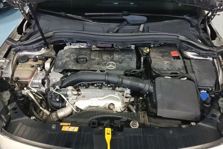 Used Mercedes-Benz GLA 2023 GLA 220 Engine Bay