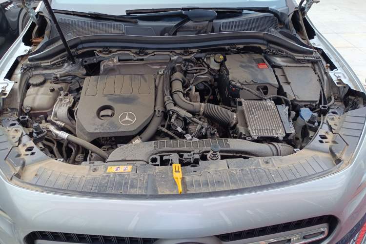 Used Mercedes-Benz GLA 2023 Facelifted GLA 200 Engine Bay