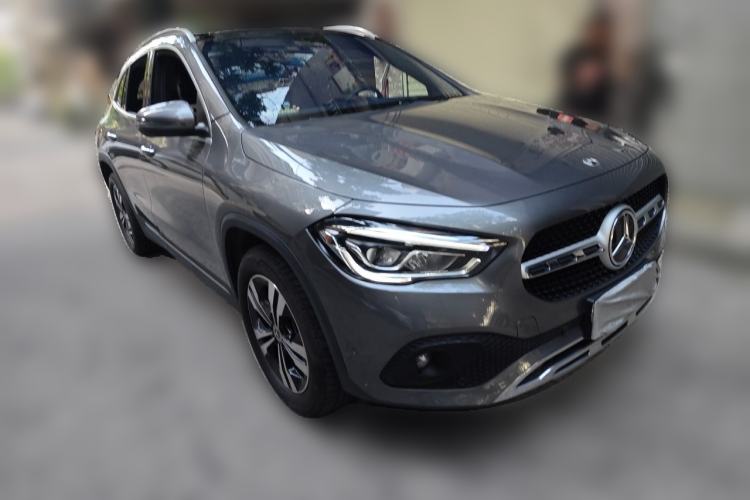 Used Mercedes-Benz GLA 2023 GLA 220 Front Right 45 Deg