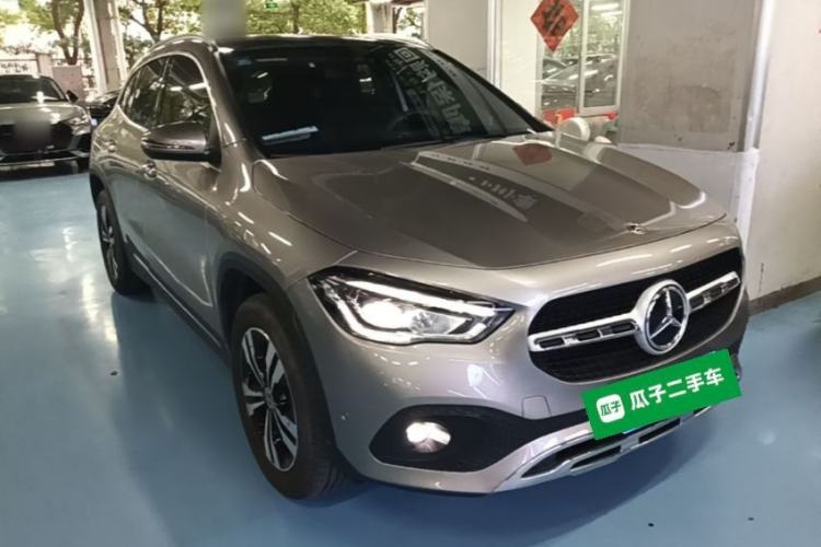 Used Mercedes-Benz GLA 2023 GLA 220 Front Right 45 Deg