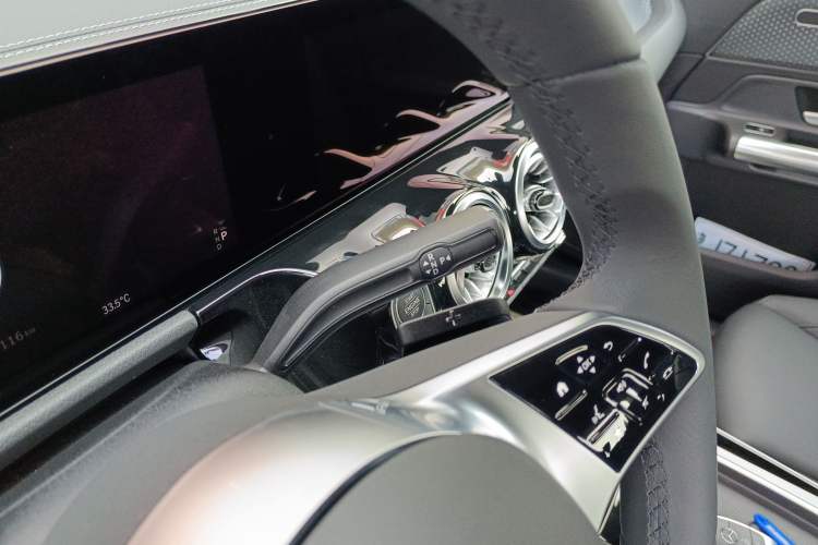 Used Mercedes-Benz GLA 2023 Facelifted GLA 200 Gear Lever