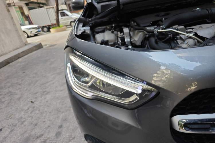Used Mercedes-Benz GLA 2023 GLA 220 Right Front Headlight