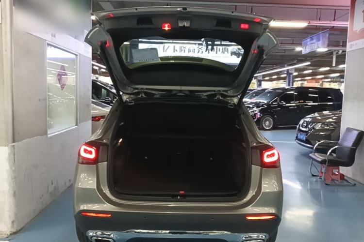 Used Mercedes-Benz GLA 2023 GLA 220 Trunk