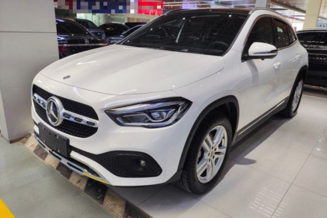 Ojetý Mercedes-Benz GLA 2023 GLA 200