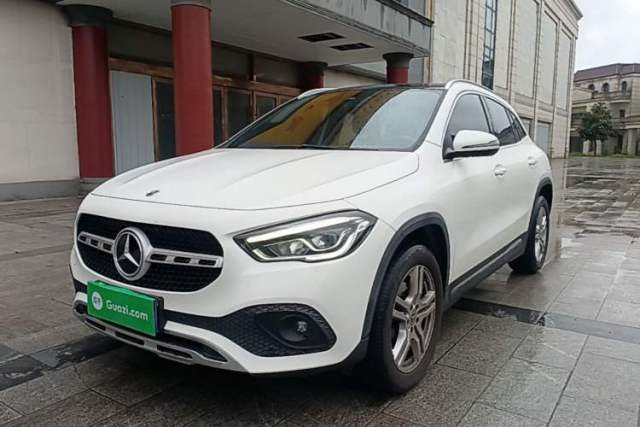 Mercedes-Benz GLA 2023 GLA 200 usata