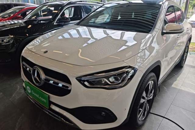 Ojetý Mercedes-Benz GLA 2023 GLA 220