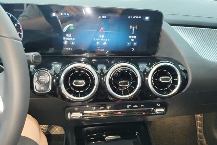 Used Mercedes-Benz GLA 2023 GLA 200 Audio And AC Panel
