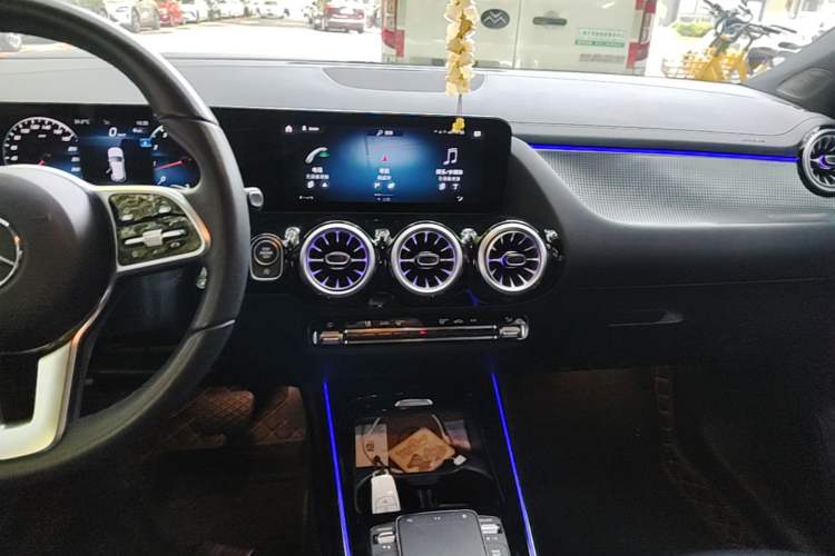 Used Mercedes-Benz GLA 2023 GLA 220 Audio And AC Panel