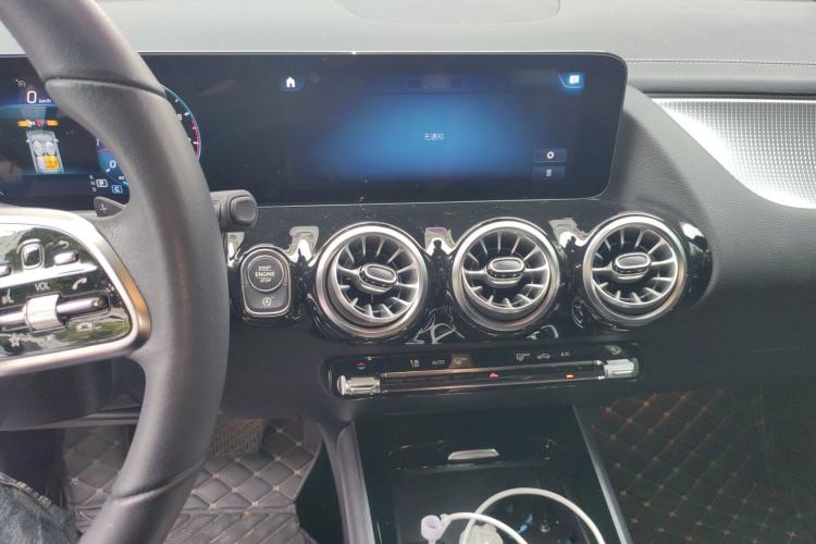 Used Mercedes-Benz GLA 2023 GLA 220 Audio And AC Panel