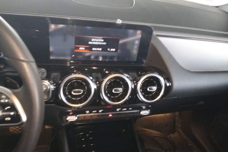 Used Mercedes-Benz GLA 2023 Facelifted GLA 200 Audio And AC Panel