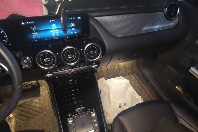 Used Mercedes-Benz GLA 2023 GLA 200 Audio And AC Panel