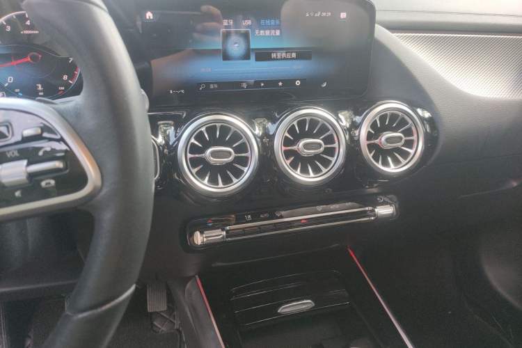 Used Mercedes-Benz GLA 2023 GLA 200 Audio And AC Panel