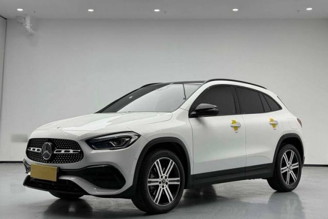 Ojetý Mercedes-Benz GLA 2023 GLA 220 4MATIC