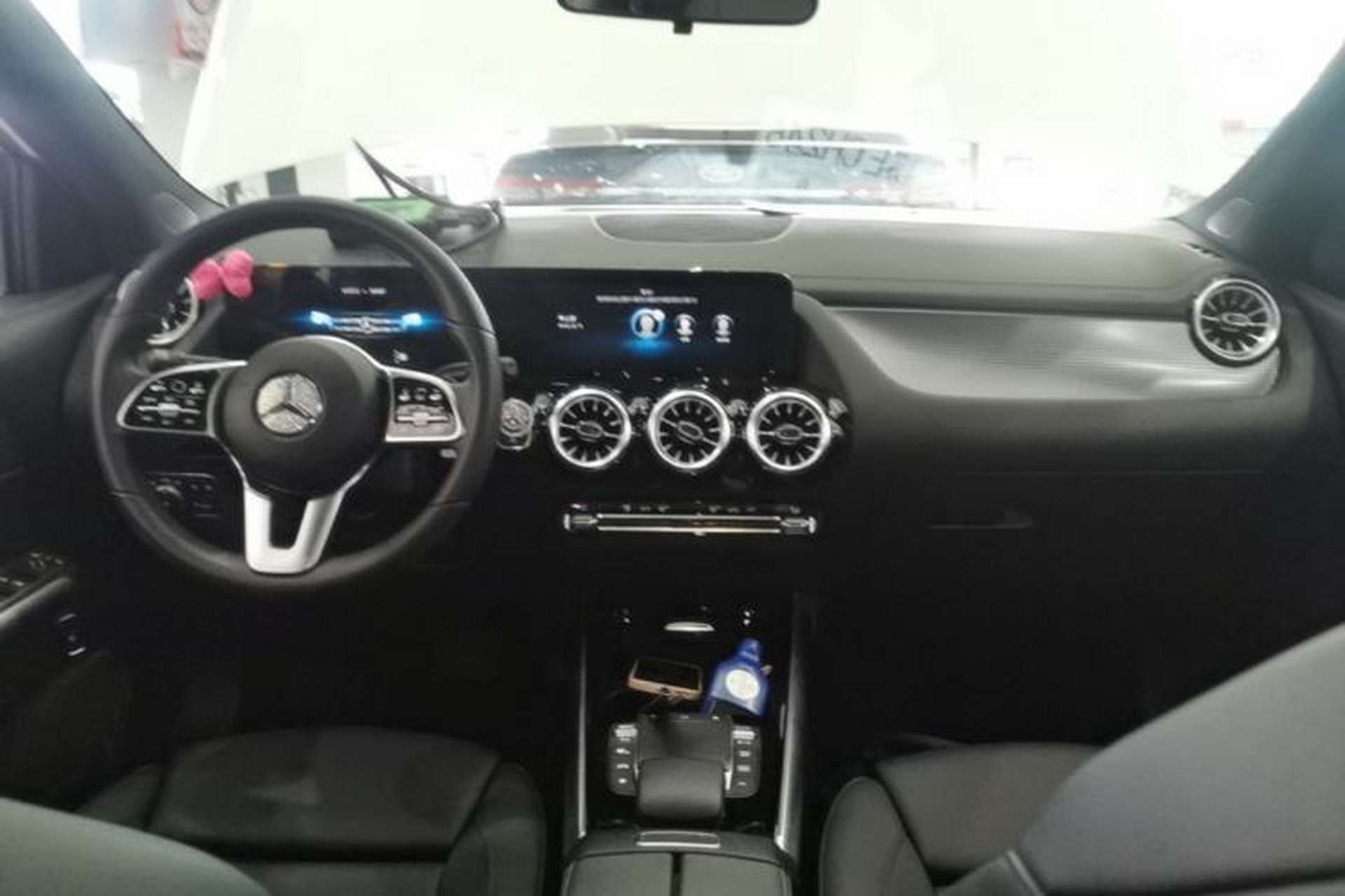 Used Mercedes-Benz GLA 2023 GLA 220 Center Console