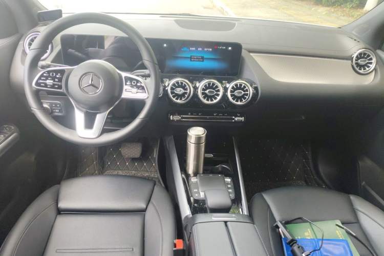 Used Mercedes-Benz GLA 2023 GLA 200 Center Console