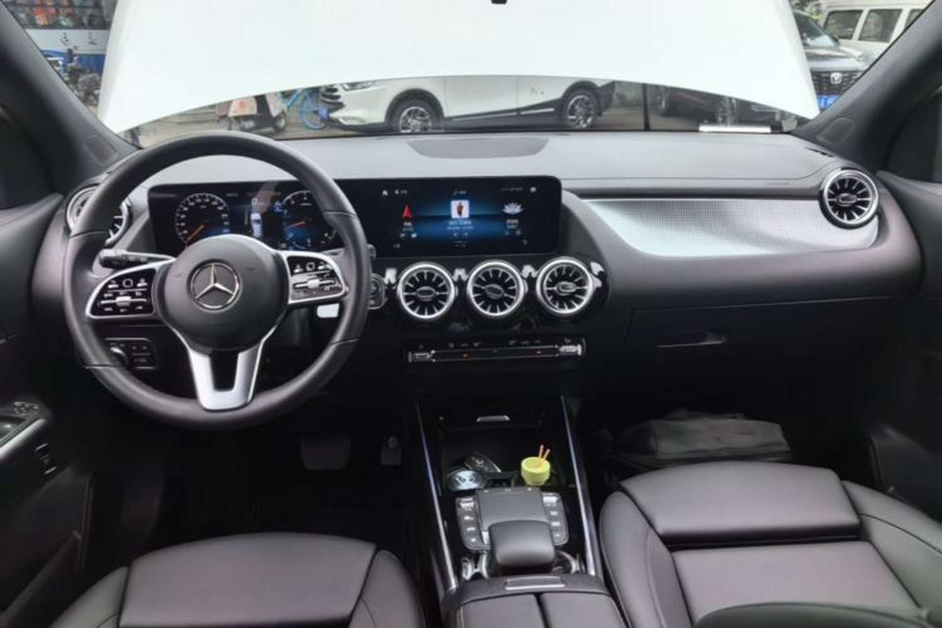 Used Mercedes-Benz GLA 2023 GLA 220 Center Console