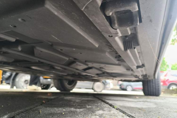 Used Mercedes-Benz GLA 2023 GLA 220 Chassis Front Left