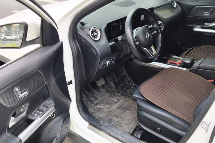 Used Mercedes-Benz GLA 2023 GLA 220 Driver Seat