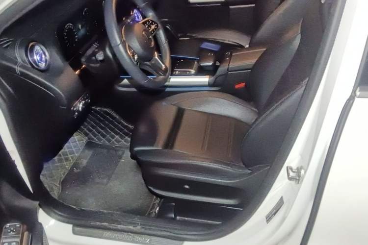 Used Mercedes-Benz GLA 2023 GLA 200 Driver Seat