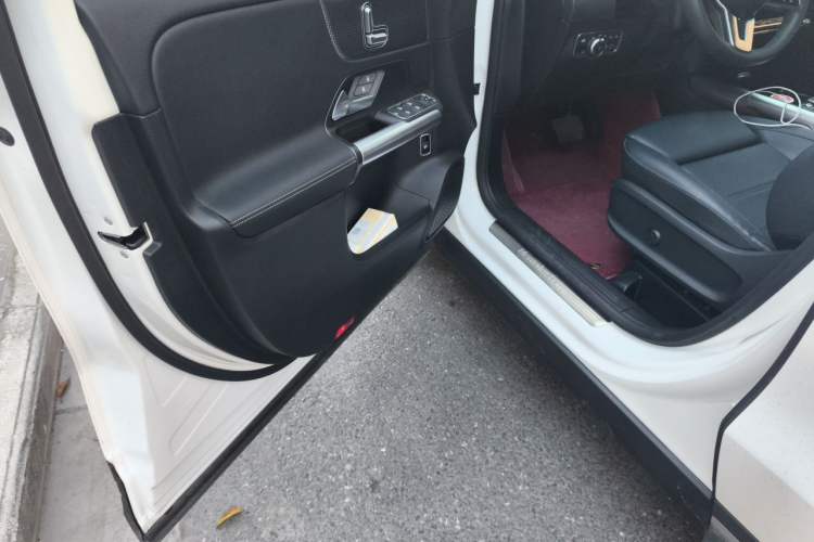 Used Mercedes-Benz GLA 2023 GLA 220 Driver Seat