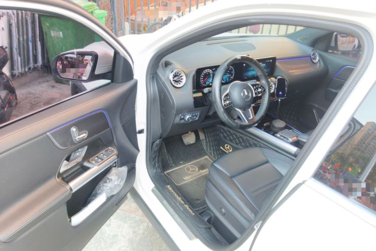 Used Mercedes-Benz GLA 2023 GLA 220 Driver Seat