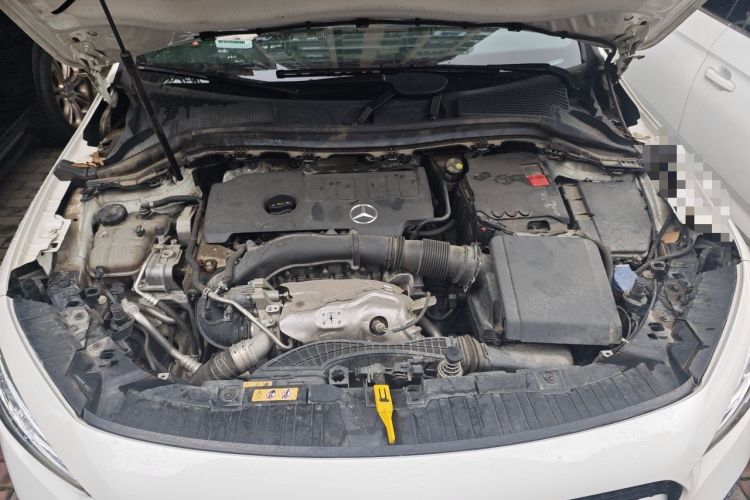 Used Mercedes-Benz GLA 2023 GLA 220 Engine Bay