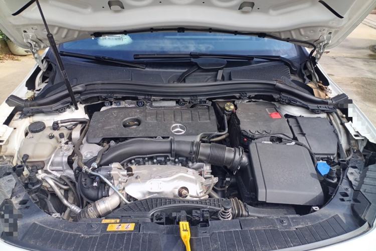 Used Mercedes-Benz GLA 2023 GLA 220 Engine Bay